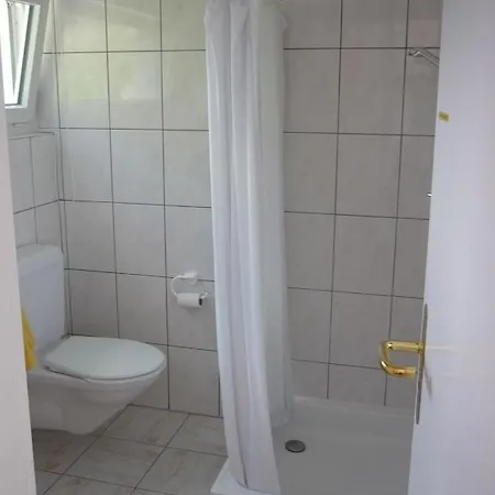 Al Monte Apartment *