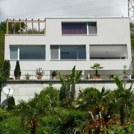 Al Monte Apartment *